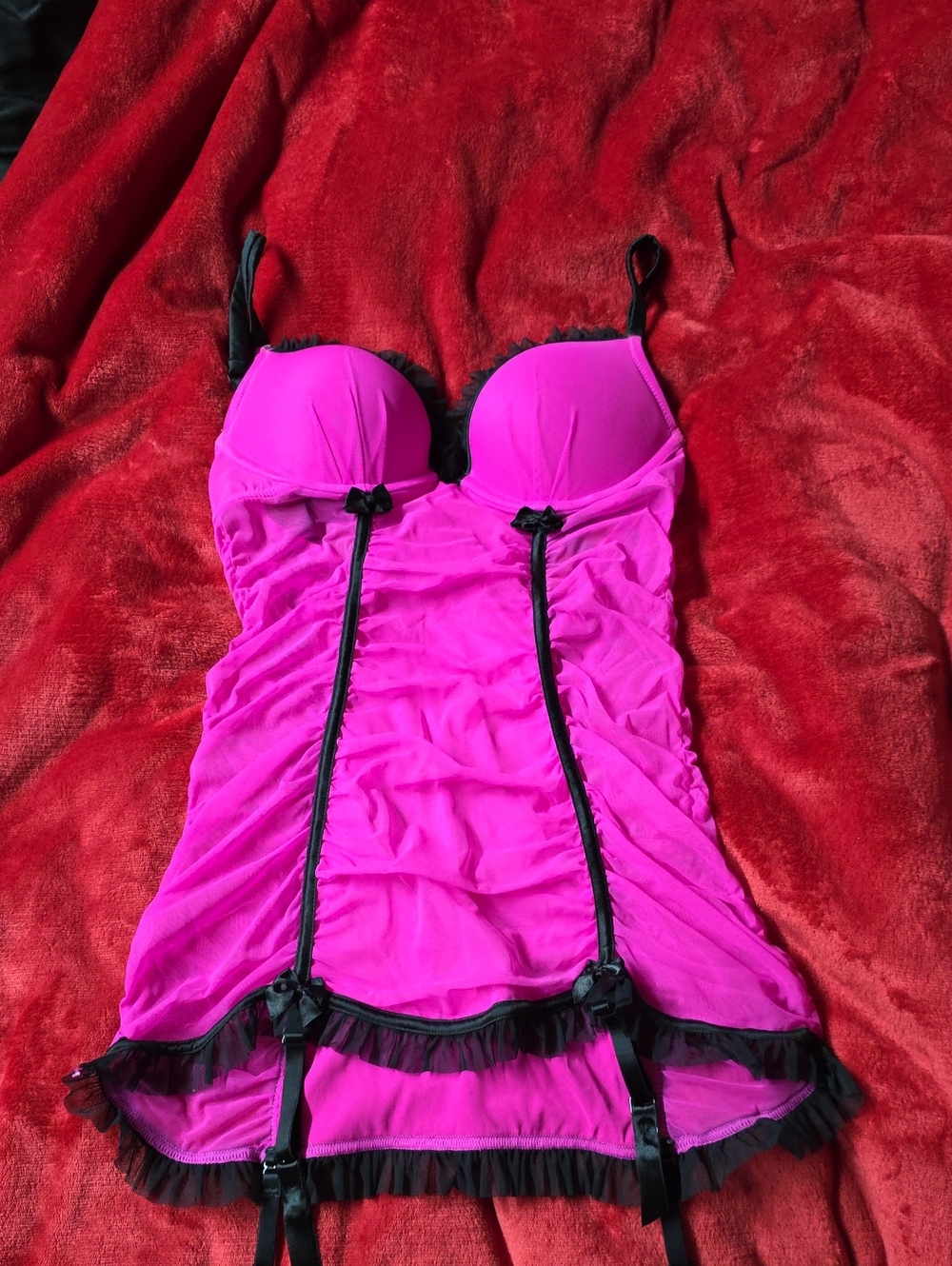 La SENZA Hot Pink Chemise with Black Trim and Garter Details